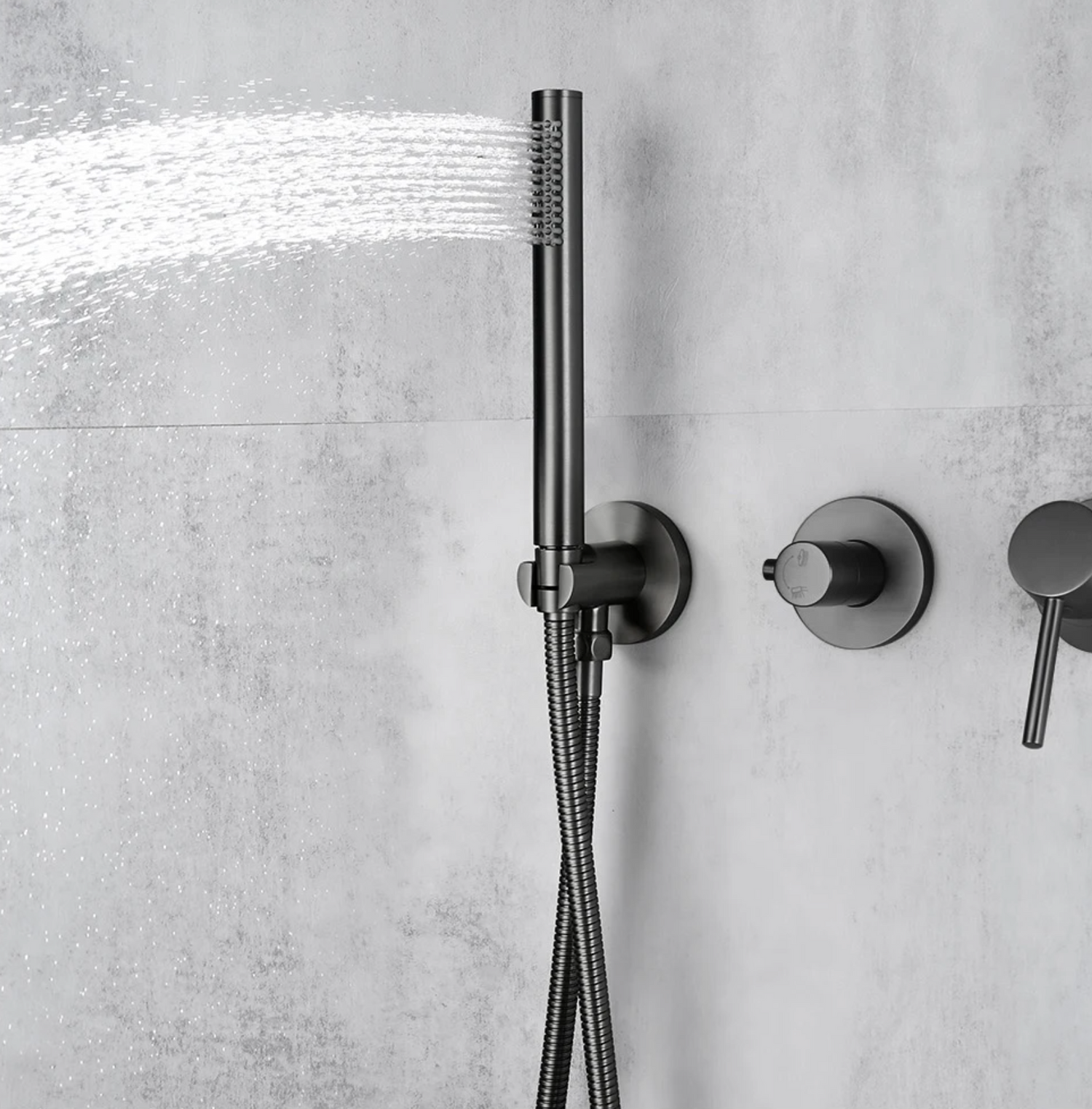Colonne de douche encastrée gris brossé