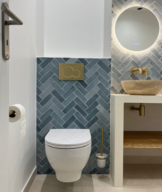 Toilettenbürste mit gebürstetem Goldrand