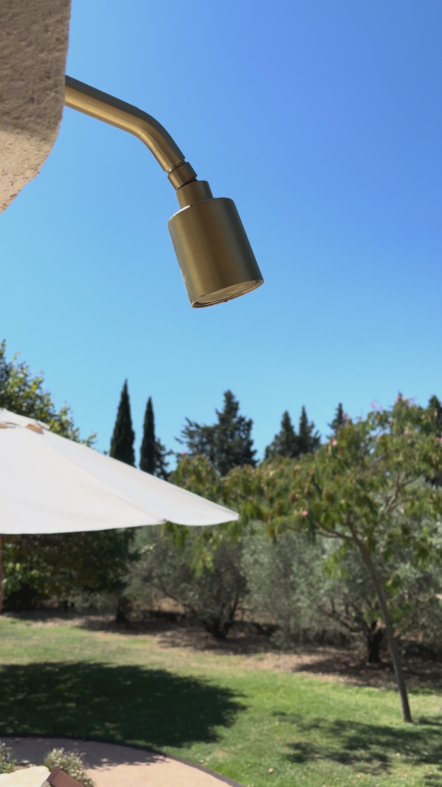 Goldene Einbau-Duschsäule