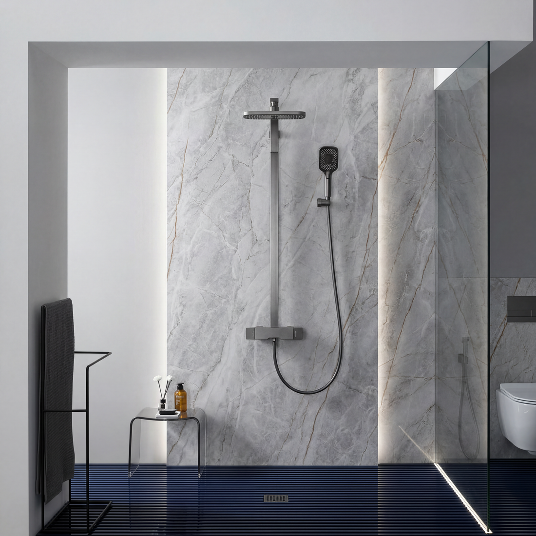 Colonne de douche et bain gris brossé