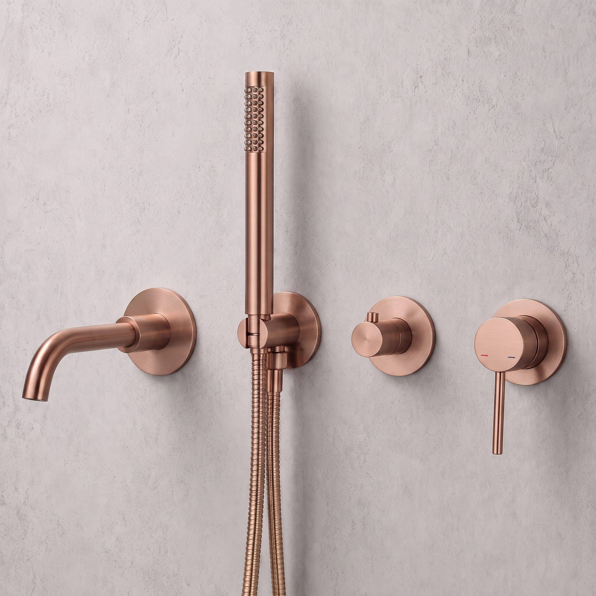Mitigeur de baignoire encastré or rose brossé