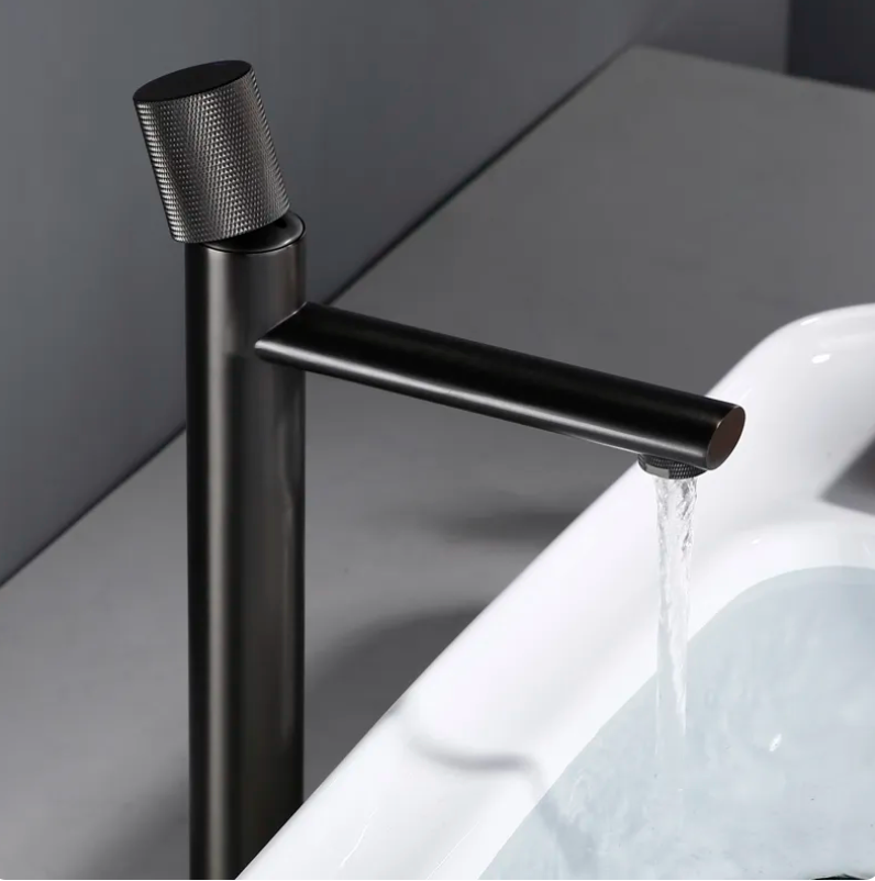 Mitigeur de salle de bain  noir mate